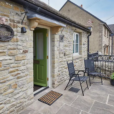 Host & - Sunshine Holiday home Redmire